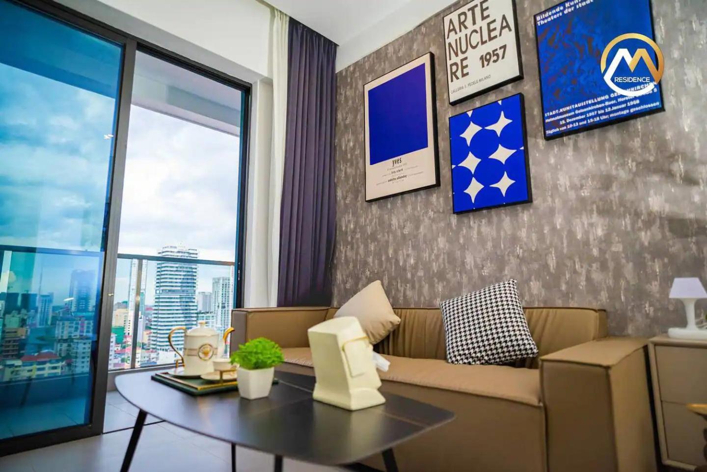 Hotel Serviced Apartments Top One Infinity Pool With View Of 360 Degree Phnom Penh Exterior foto